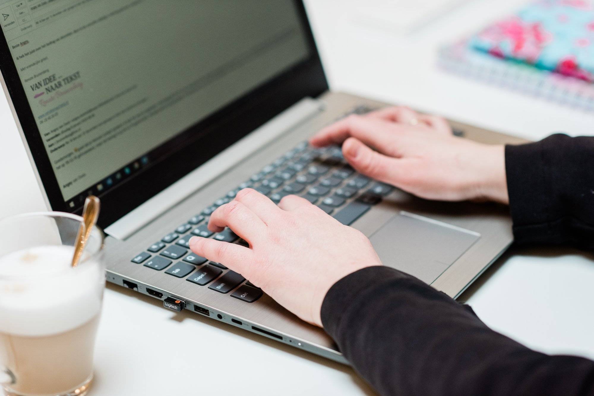 Het belang van goede webteksten Het belang van goede webteksten
